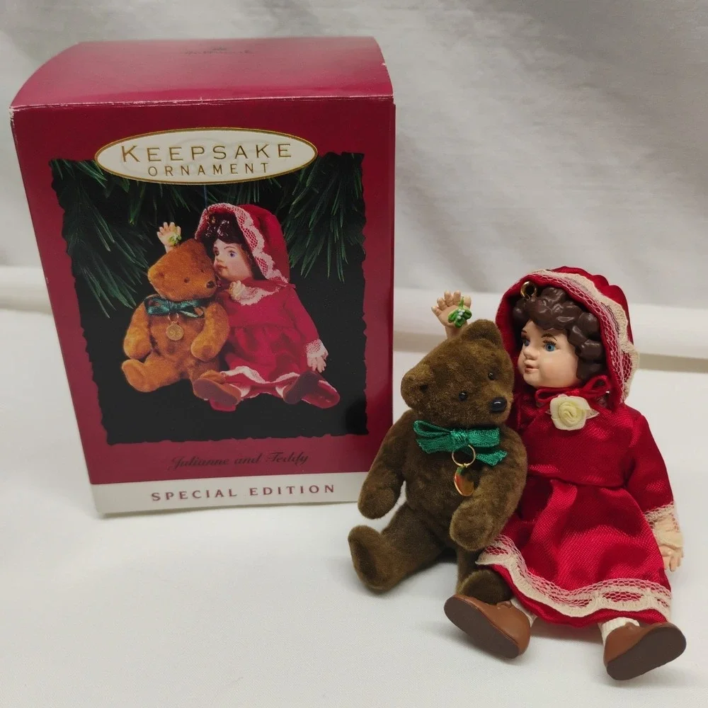 Hallmark Julianne & Teddy 1993 Special‎ Edition Christmas Keepsake Ornament